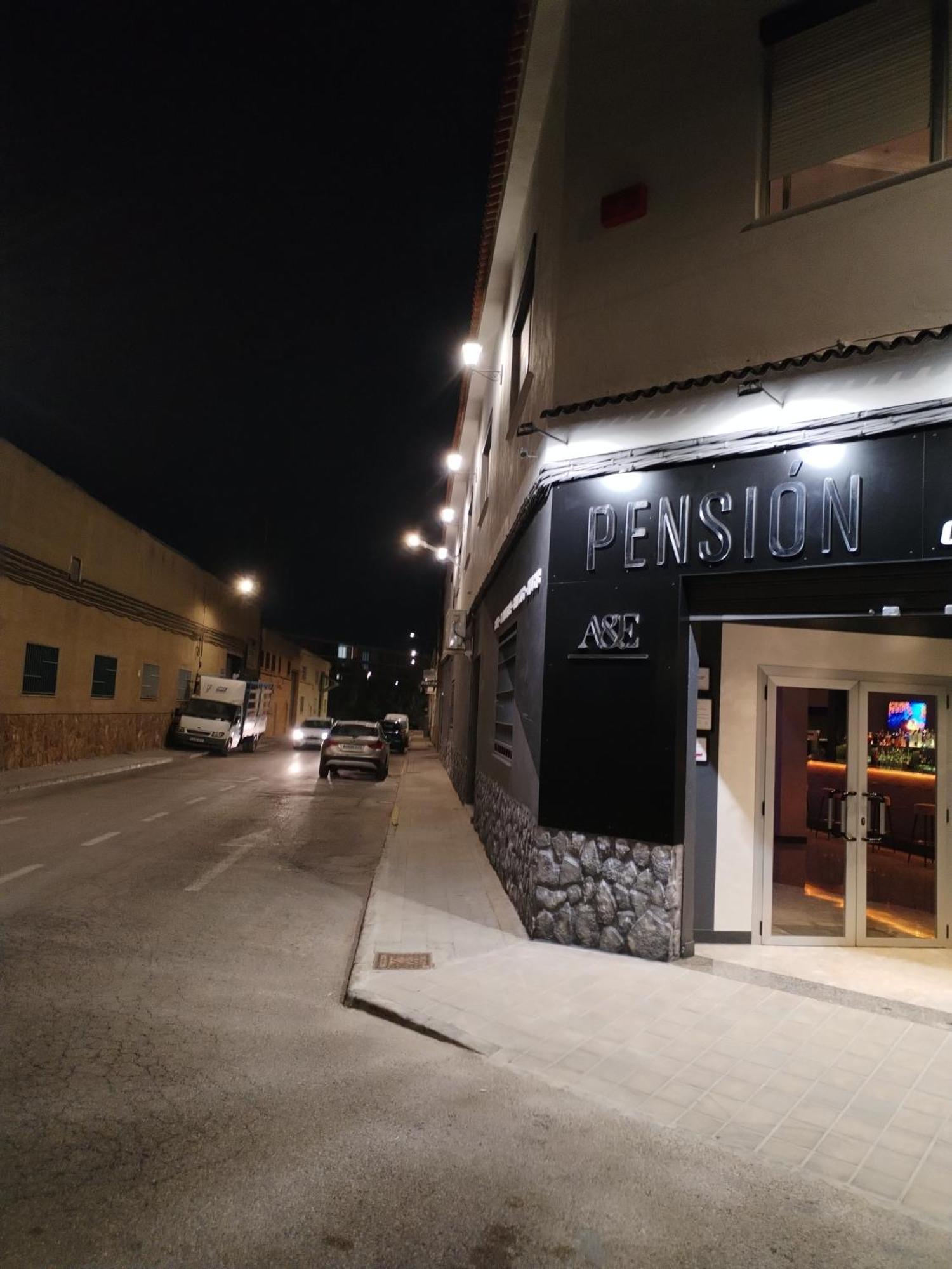 Pension A&E 마니세스 외부 사진
